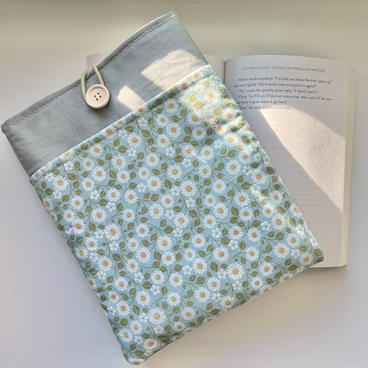 Daisy book sleeve, kindle sleeve